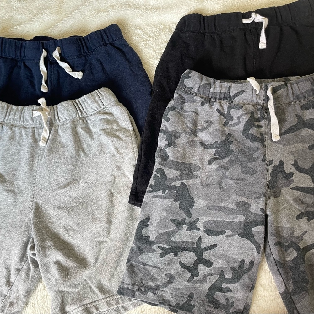 boys Children’s Place shorts lot ( All come together)